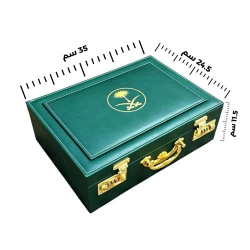 صندوق جلد مع قفل