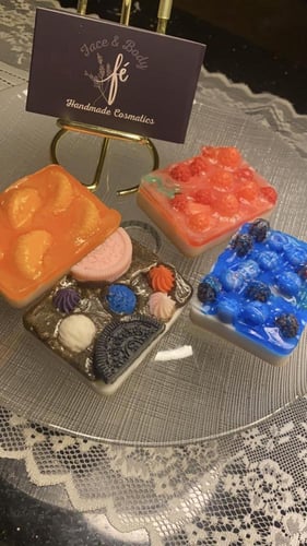 ورشة صابون طبيعي معطر