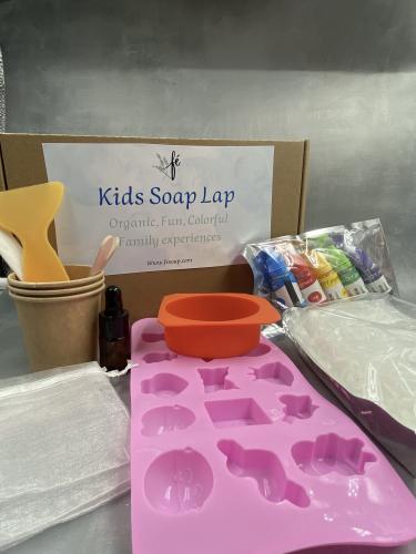 صندوق صناعة الصابون للأطفال