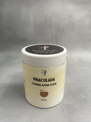 سكرب مقشر للجسم برائحة البيناكولادا