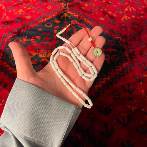 سبحه صنوبري تفصال أبيض