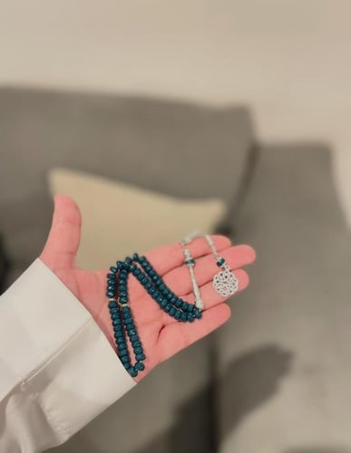 عقيق كحلي مخلوط