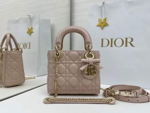 شنطة ليدي ديور مقاس 17cm