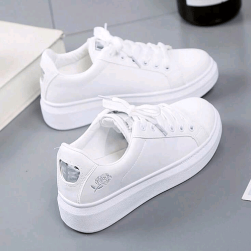 Casual women's white classic shoe
