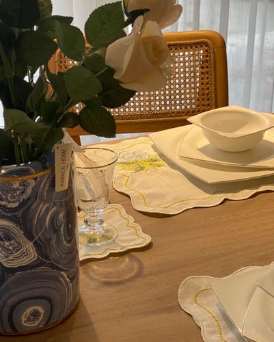 طقم مفارش سفرة مطرز Mimosa