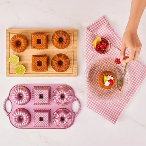 قالب كيك Griss وردي