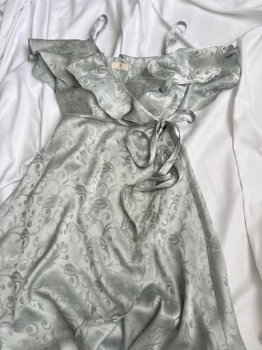 Silk Serenity Wrap Dress 0 - فستان الحرير الصافي