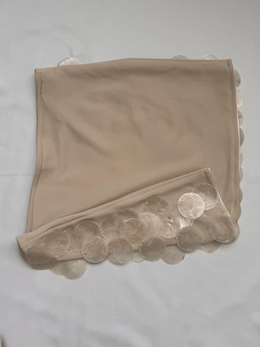 Pearl Tide Skirt - تنورة الأمواج اللؤلؤية