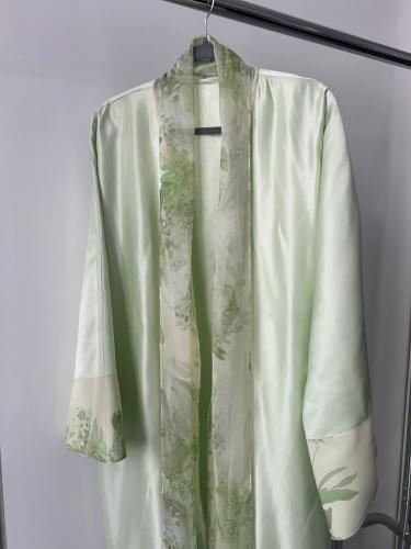 Verdé Splash Abaya - natural silk abaya with an em...