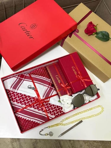 بوكس كارتير أحمر فاخر – نجم الهدايا الرجالية