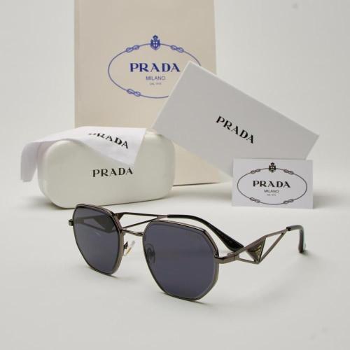 نظارة برادا