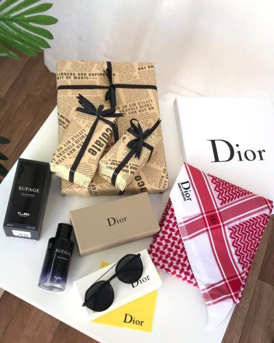 طقم رجالي هدية ديور | شماغ + عطر + نظارة فاخرة VIP