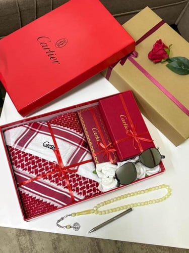بوكس كارتير أحمر فاخر – نجم الهدايا الرجالية