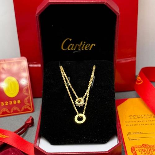 طقم نسائي فاخر من Cartier – سلسال عنق أنيق مع مرفق...