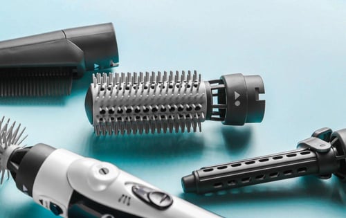 طقم تصفيف الشعر OKEMA – كحلي × أبيض | كل ستايل في...