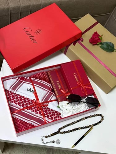 بوكس كارتير أحمر فاخر – نجم الهدايا الرجالية