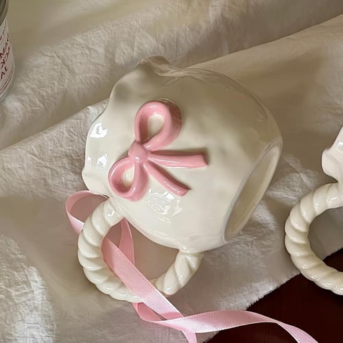 كوب سيراميك بتصميم قوس بارز