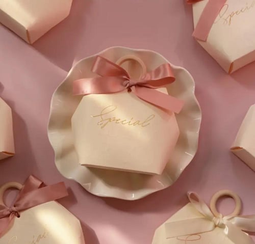 50 قطعة صندوق ورقي بنقشة الزهور+ خاتم خشبي لتغليف...