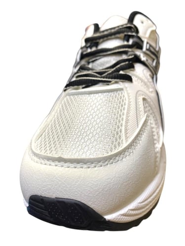 شوز رجالي من احدث الموديلات يتوفر بثلاث الوان