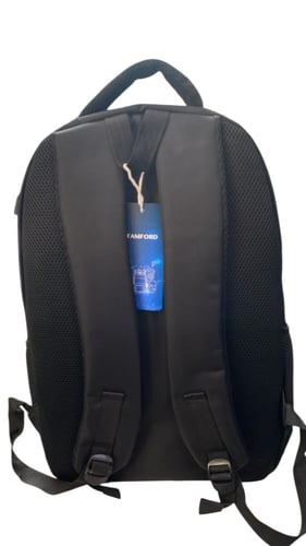 شنطة وسط مقاس 20 مناسبة للطلعات ورحلات السفر القصي...