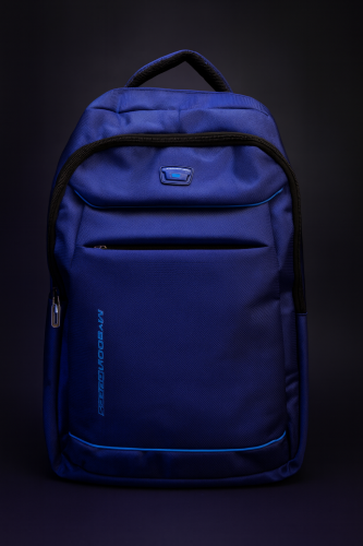 شنطة وسط مقاس 20 مناسبة للطلعات ورحلات السفر القصي...