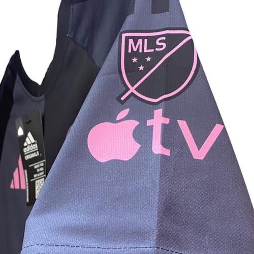 تيشيرت ميسي انتر ميامي الأسود الجديد بالرقم 10