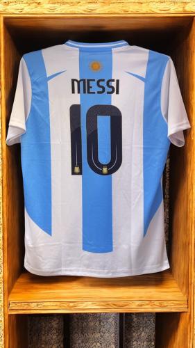 تيشيرت كورة قدم رجالي الأرجنتين جديد برقم ميسي طبع...