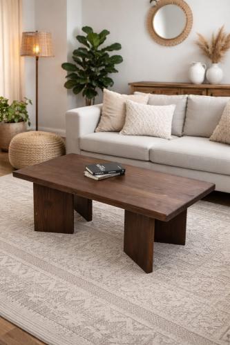 Coffee table with classic design