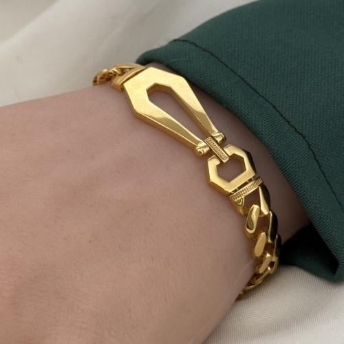 سوارة عيار 21