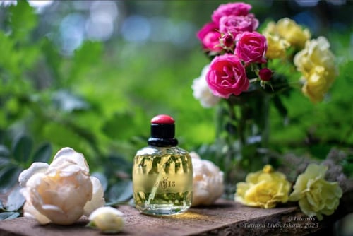 ايف سان لوران باريس او دي تواليت للنساء 125مل