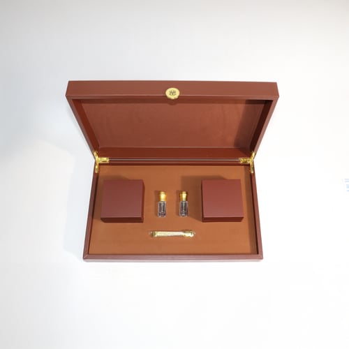 بوكس جلدي للإهداء (كبير)