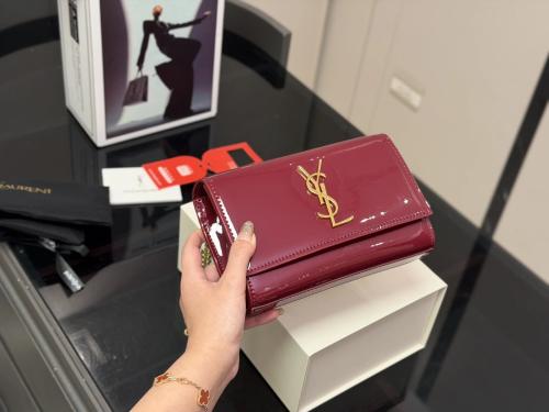 حقيبة Saint Laurent Envelope