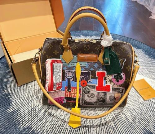 حقيبة Louis Vuitton Keepall Bandouliere 30