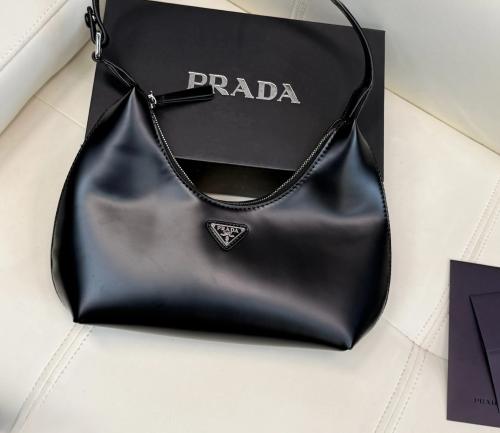 حقيبة Prada Leather Shoulder