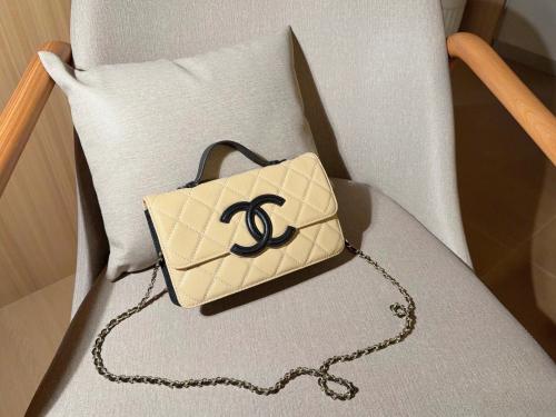حقيبة Chanel Flap