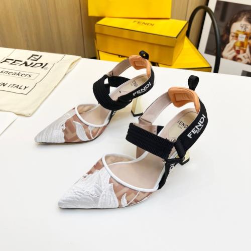 كعب Fendi Colibrì