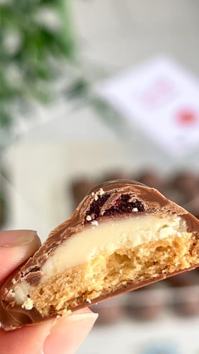 صينيه شوكلت بحشوه تشيزكيك