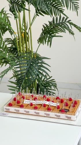 صينيه مستطيله ميني كيك عسل