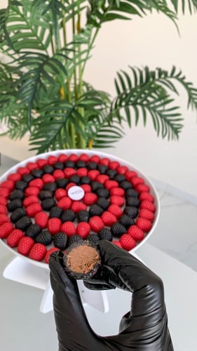 صينيه الورد شوكلت التوت