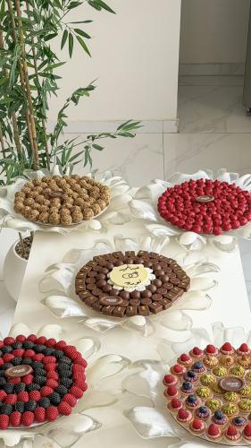 بكج ٥ صواني
