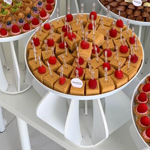 صينيه قطع كيك عسل