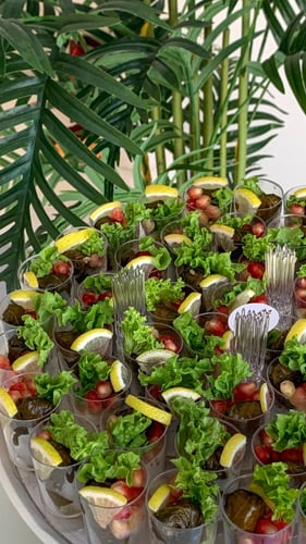 صينيه الورد ورق عنب ٥٠ كاسه