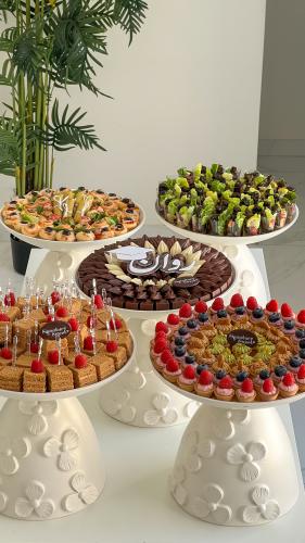 بكج تخرج ٥ صواني