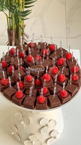 صينيه الورد ميني كيك شوكلت