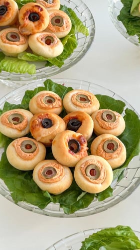 ١٠ صواني ضيافه طاولات (معجنات)