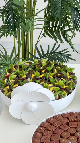 صينيه الورده ورق عنب ٥٠ كاسه