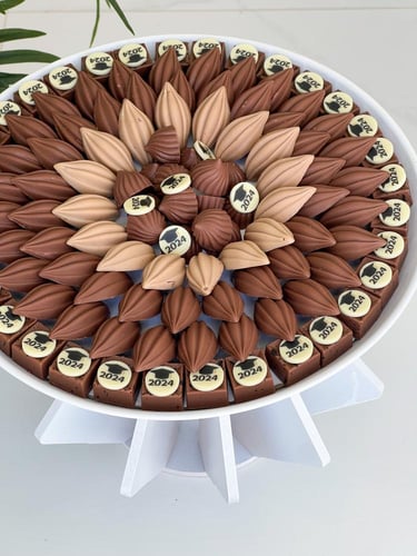 صينيه شوكلت مع لوقو اطراف