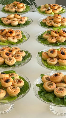 ١٠ صواني ضيافه طاولات (معجنات)