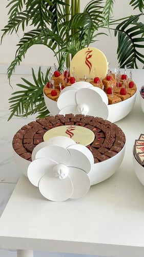 صينيه الورده ابيض شوكلت بلجيكي فاخر