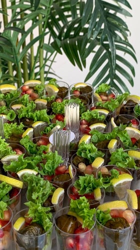 صينيه الورد ورق عنب ٥٠ كاسه